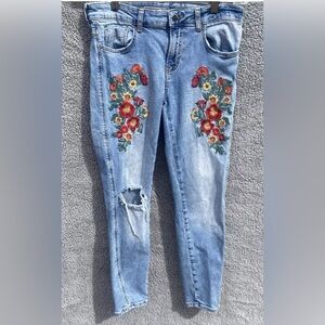 Zara Basic Denim Z1975 Floral Embroidered Jeans Women’s Distress Wash USA Sz 8
